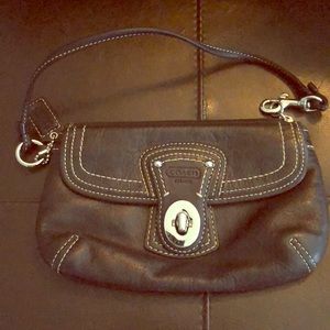 Wristlet good condition